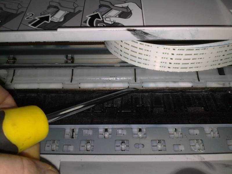 Почему принтер мажет при печати